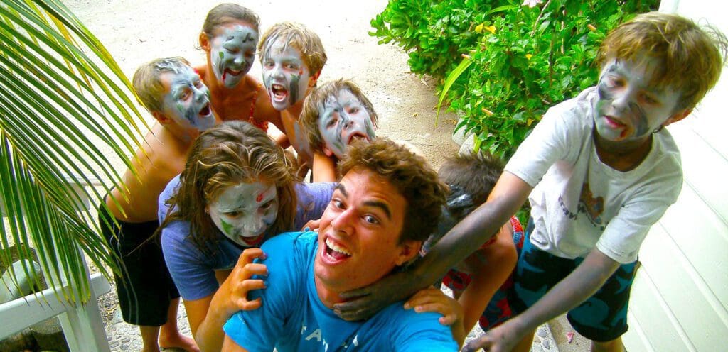 Day 2: Kids Sea Camp, Utila prepares for the Zombie Apocalypse!