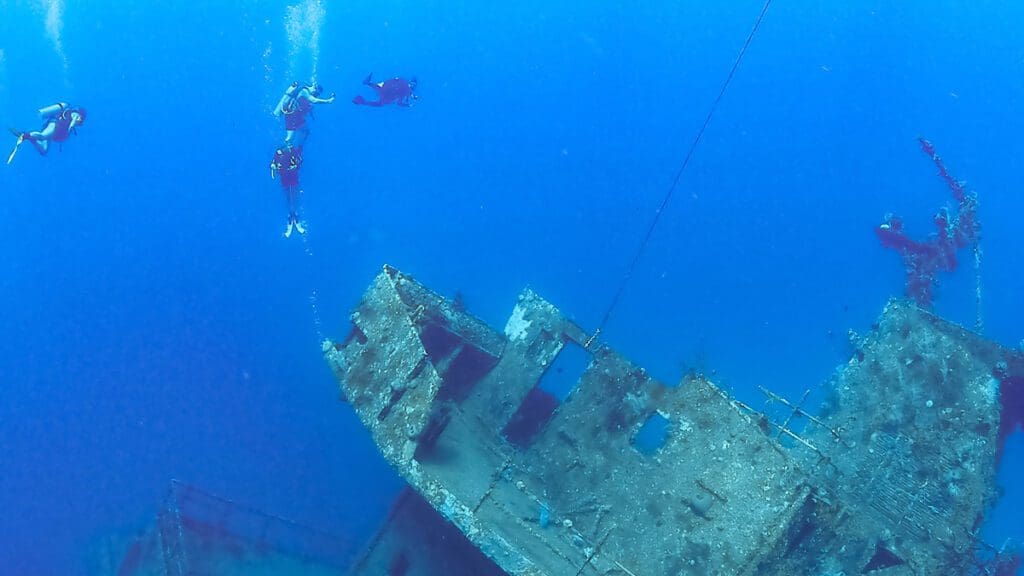 Top 10 wreck dives safe to explore with kids
