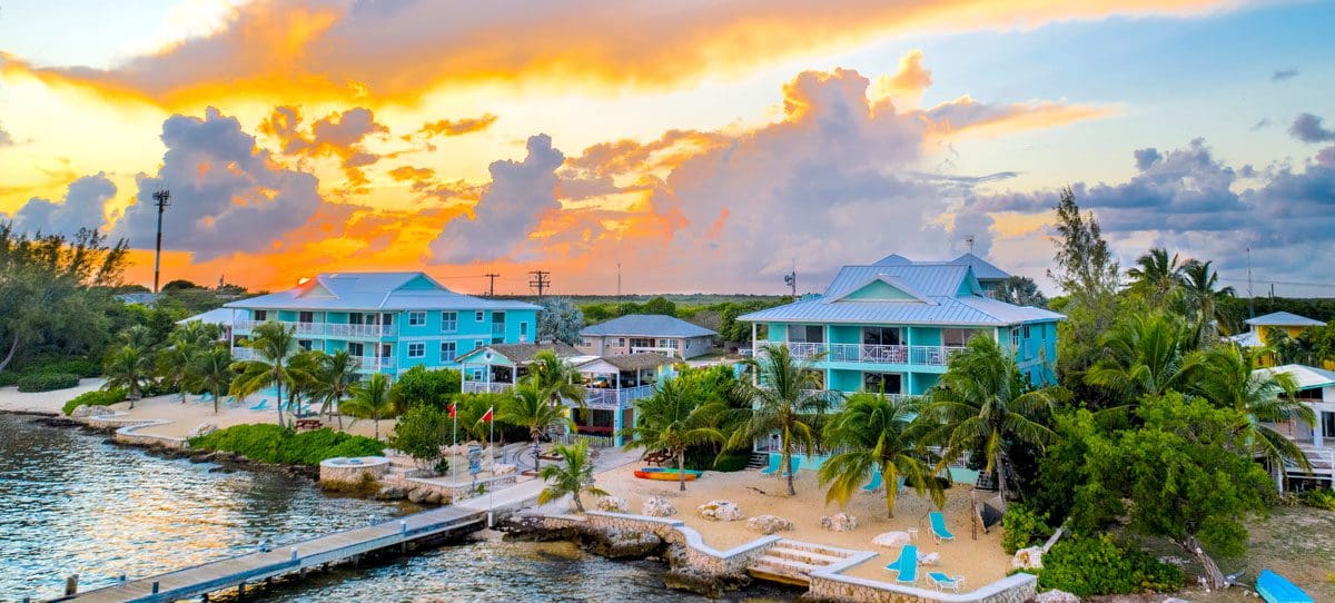 Grand Cayman, Kids Sea Camp, Kids and scuba diving, luxury dive vacations, Family Dive Adventures
